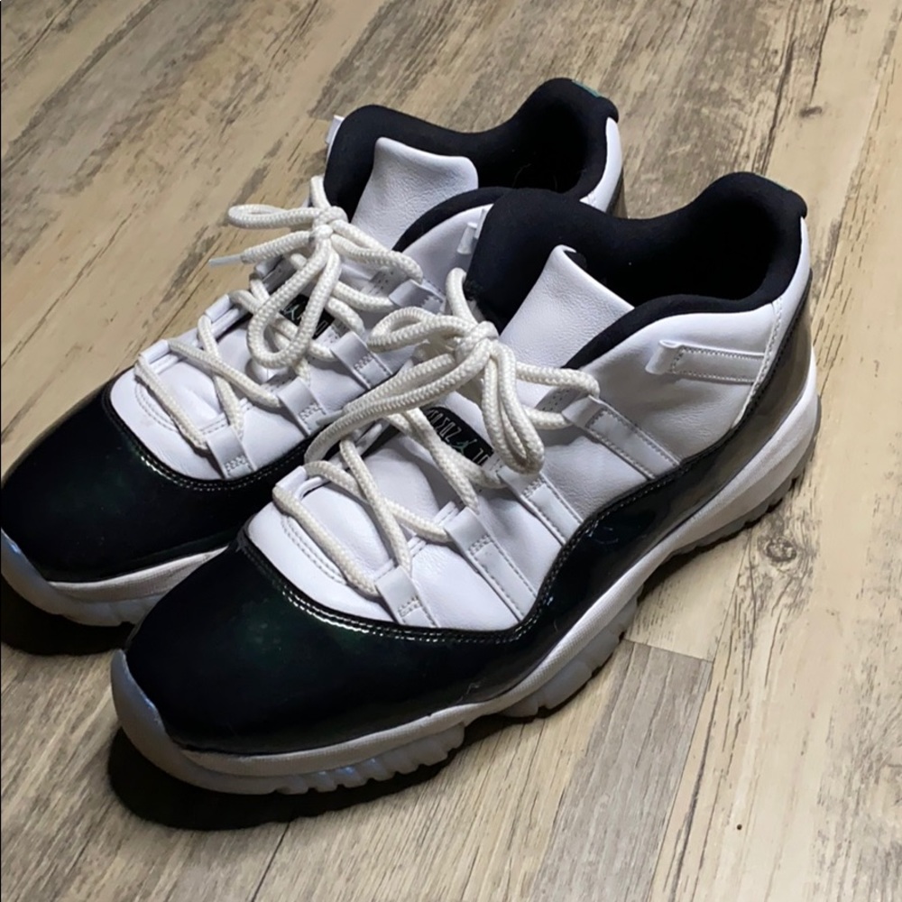 COPY - Jordan low 11’s